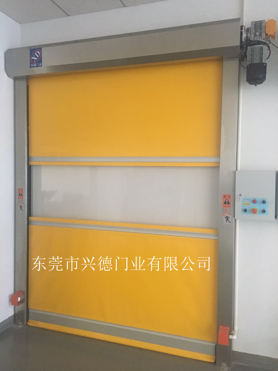用小竅門選擇實力好的佛山快速卷簾門廠家？