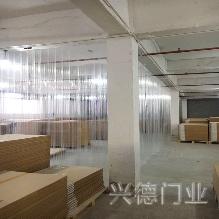 商鋪透明門簾怎樣去除PVC塑料的味道？